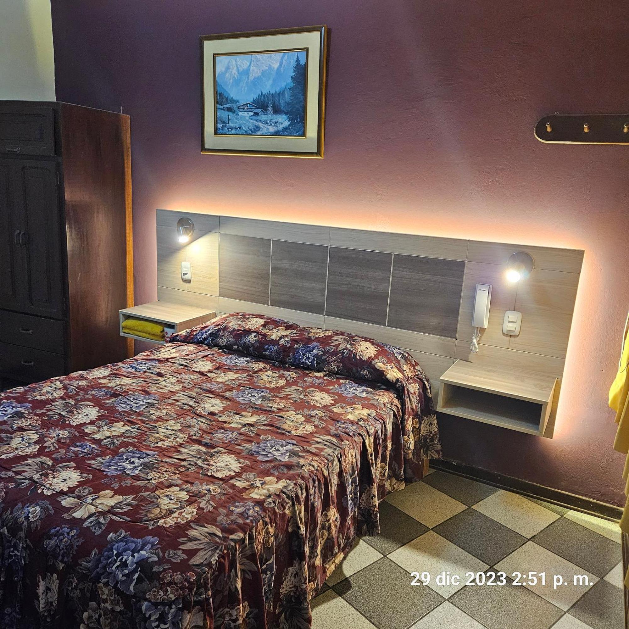 Hostal La Cascada Lima Extérieur photo